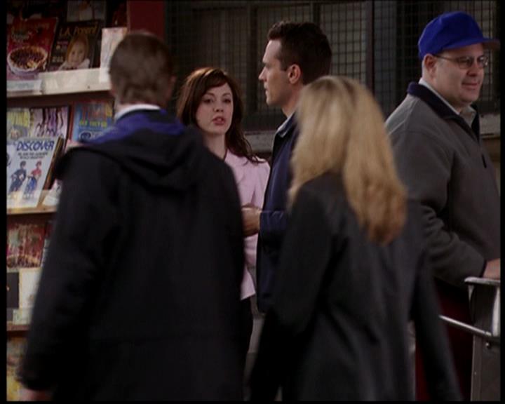 Charmed-Online-dot-719FreakyPhoebe0111.jpg