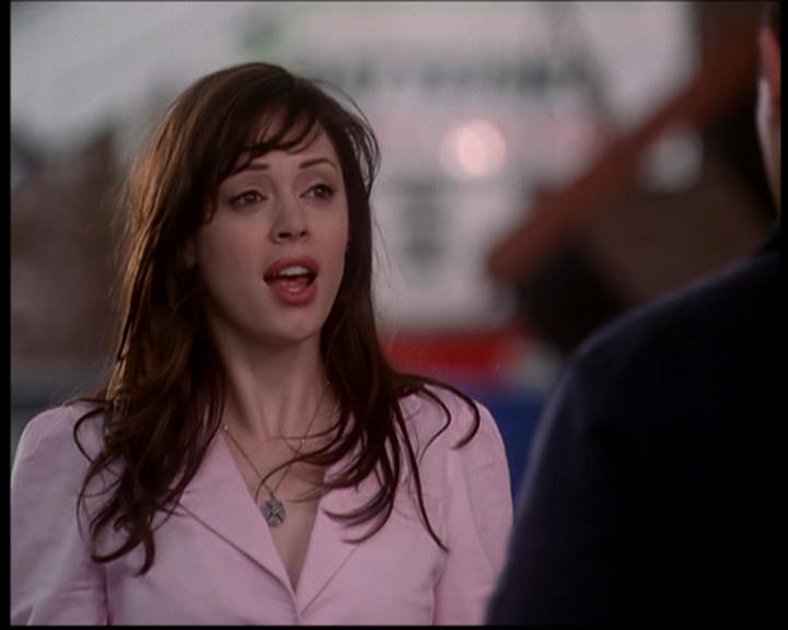 Charmed-Online-dot-719FreakyPhoebe0140.jpg