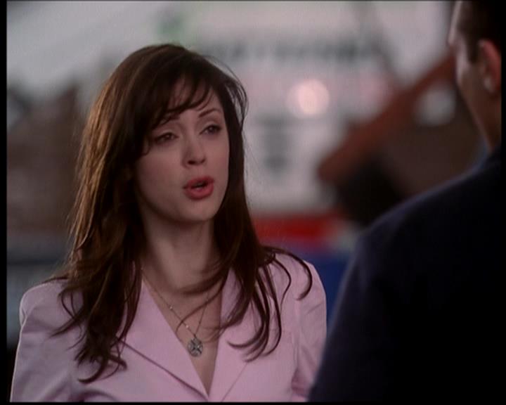Charmed-Online-dot-719FreakyPhoebe0154.jpg