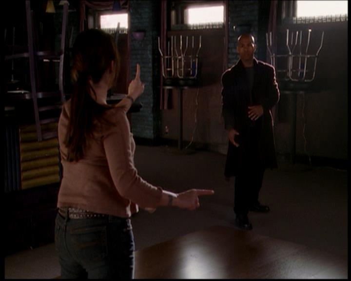 Charmed-Online-dot-719FreakyPhoebe0169.jpg