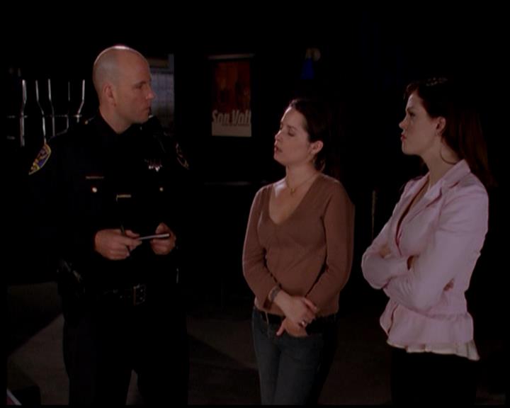 Charmed-Online-dot-719FreakyPhoebe0317.jpg