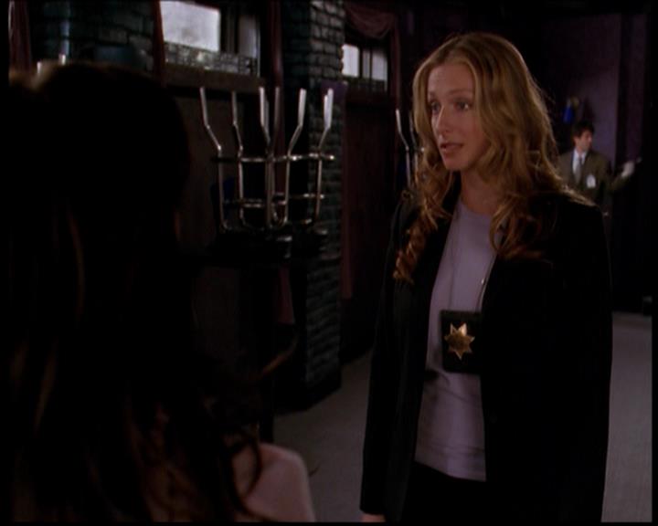 Charmed-Online-dot-719FreakyPhoebe0369.jpg