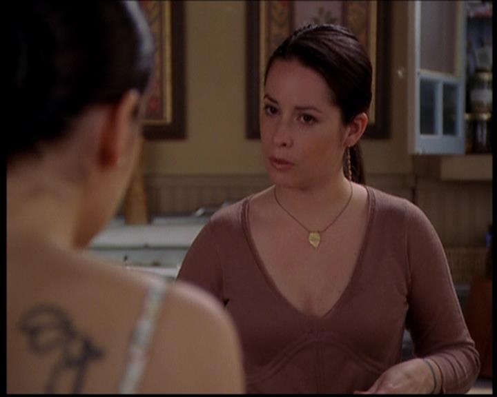 Charmed-Online-dot-719FreakyPhoebe0555.jpg