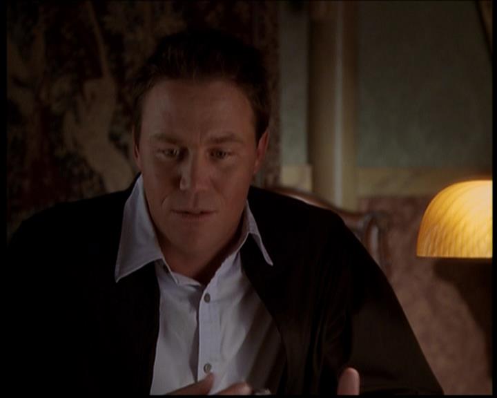 Charmed-Online-dot-719FreakyPhoebe0685.jpg