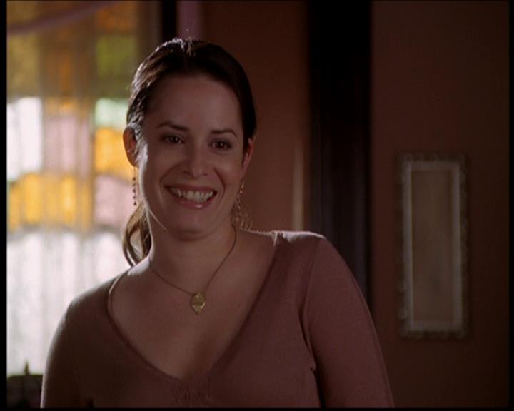 Charmed-Online-dot-719FreakyPhoebe0962.jpg