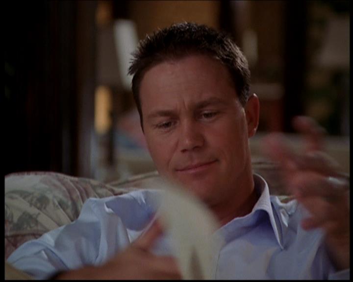 Charmed-Online-dot-719FreakyPhoebe0965.jpg