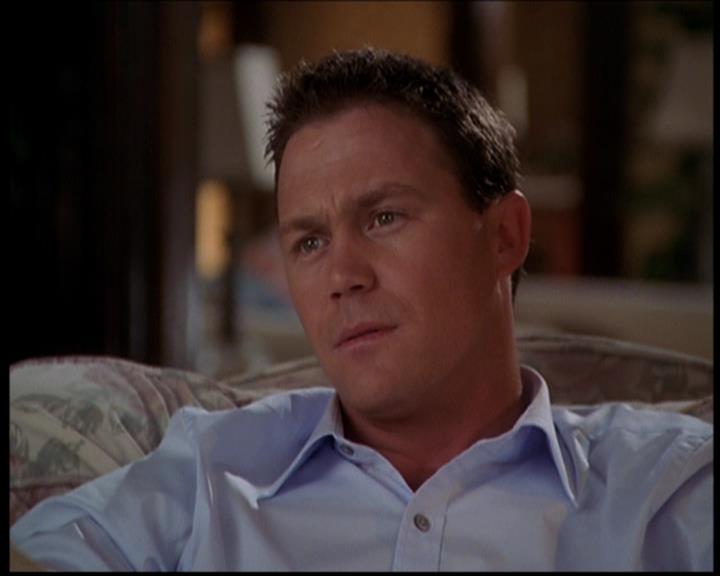 Charmed-Online-dot-719FreakyPhoebe1009.jpg