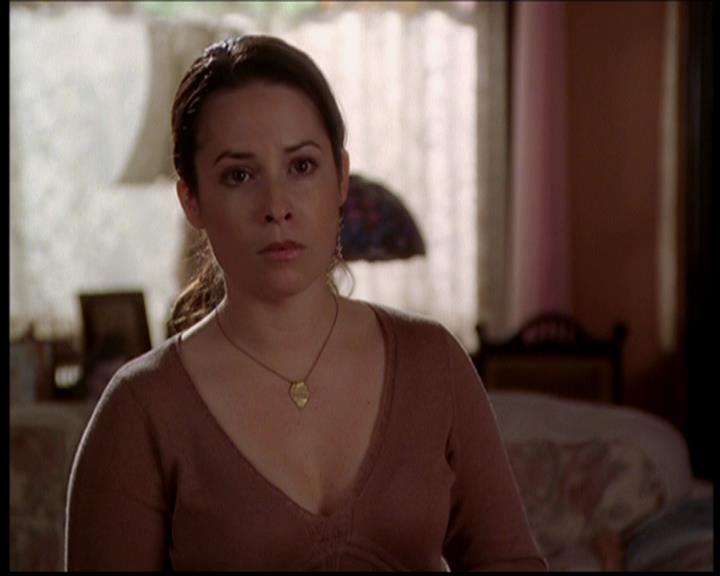 Charmed-Online-dot-719FreakyPhoebe1010.jpg