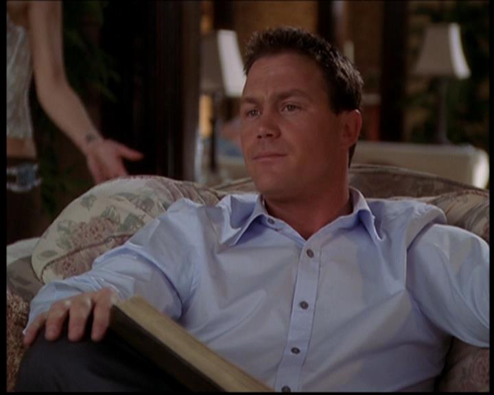 Charmed-Online-dot-719FreakyPhoebe1014.jpg