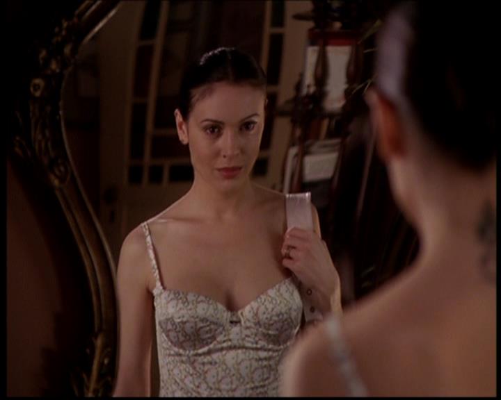 Charmed-Online-dot-719FreakyPhoebe1019.jpg