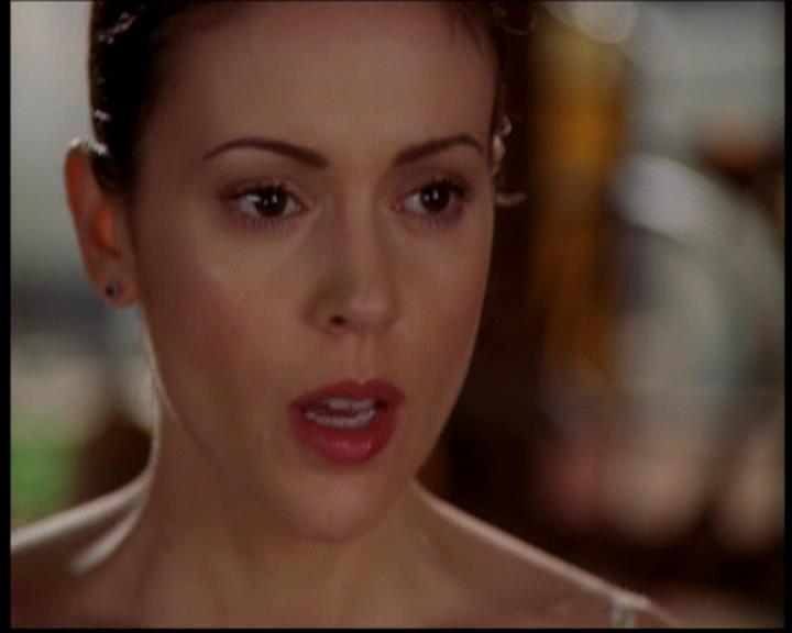 Charmed-Online-dot-719FreakyPhoebe1063.jpg