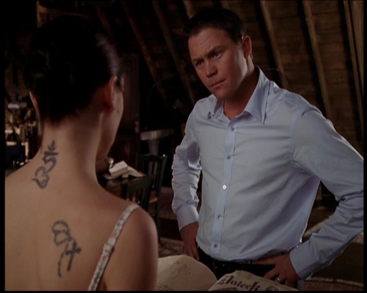 Charmed-Online-dot-719FreakyPhoebe1100.jpg