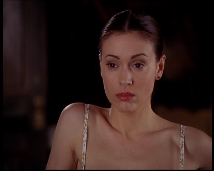 Charmed-Online-dot-719FreakyPhoebe1127.jpg