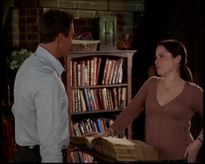 Charmed-Online-dot-719FreakyPhoebe1128.jpg