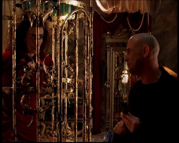 Charmed-Online-dot-719FreakyPhoebe1151.jpg