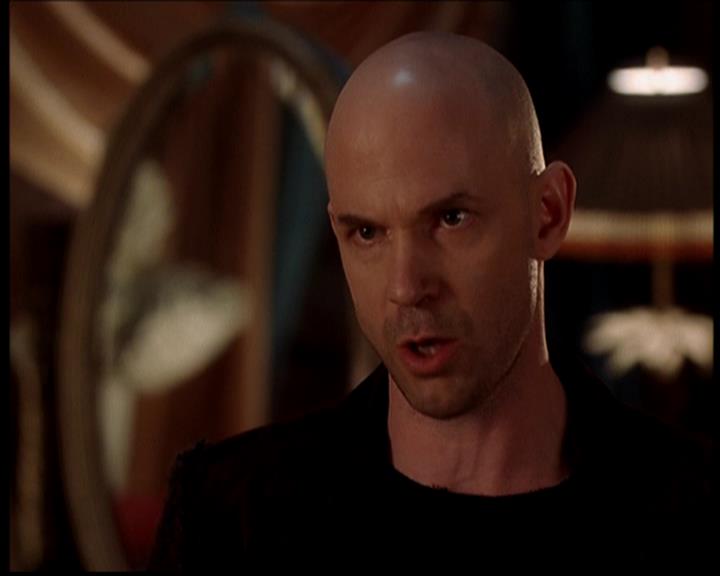 Charmed-Online-dot-719FreakyPhoebe1170.jpg