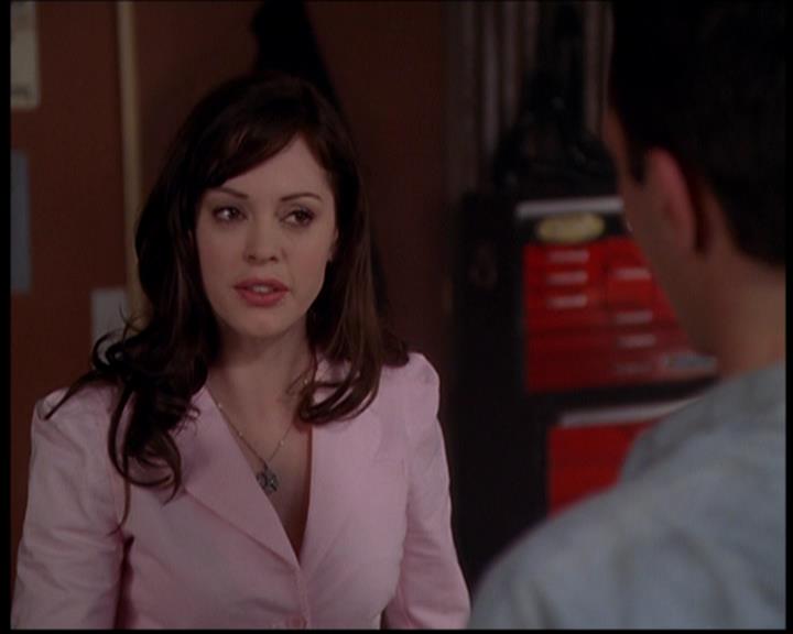 Charmed-Online-dot-719FreakyPhoebe1241.jpg