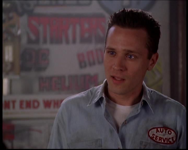 Charmed-Online-dot-719FreakyPhoebe1242.jpg