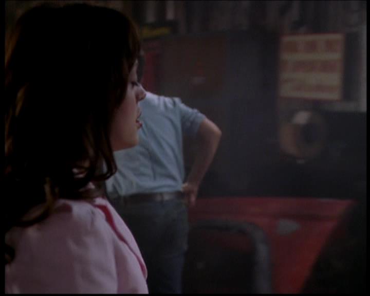 Charmed-Online-dot-719FreakyPhoebe1258.jpg