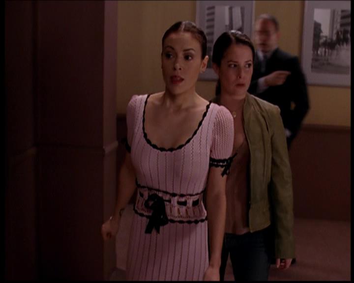 Charmed-Online-dot-719FreakyPhoebe1318.jpg