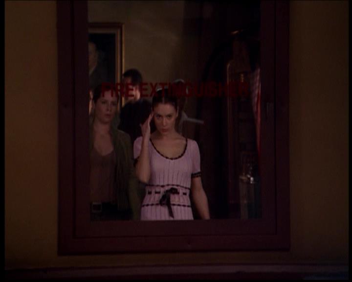 Charmed-Online-dot-719FreakyPhoebe1346.jpg