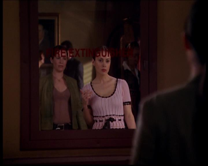 Charmed-Online-dot-719FreakyPhoebe1348.jpg