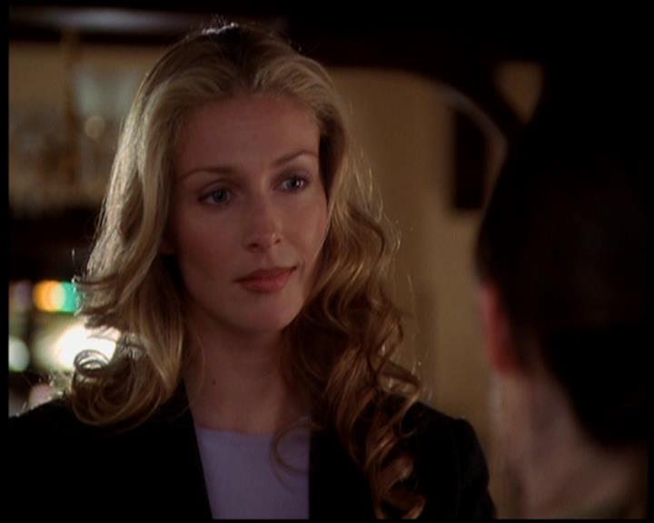Charmed-Online-dot-719FreakyPhoebe1499.jpg