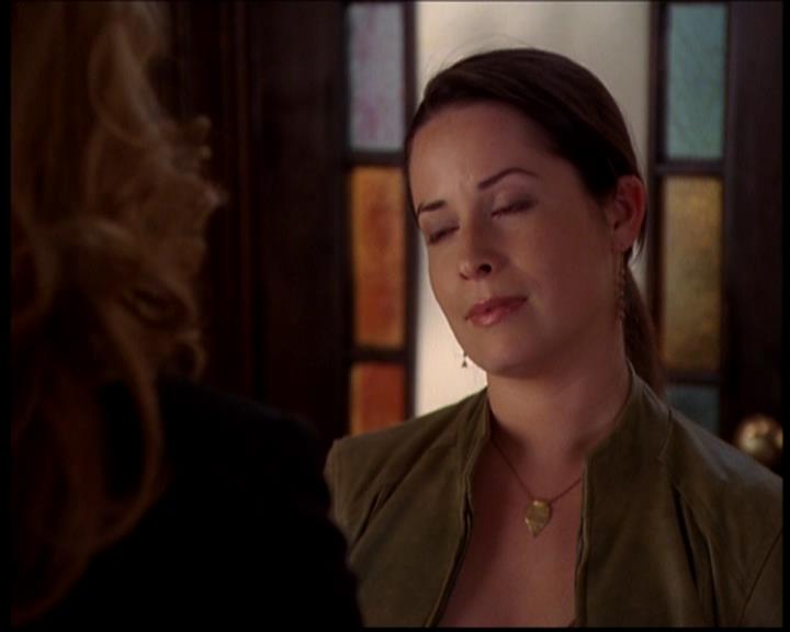 Charmed-Online-dot-719FreakyPhoebe1501.jpg