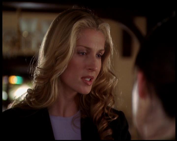 Charmed-Online-dot-719FreakyPhoebe1503.jpg
