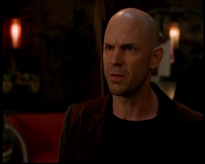 Charmed-Online-dot-719FreakyPhoebe1552.jpg