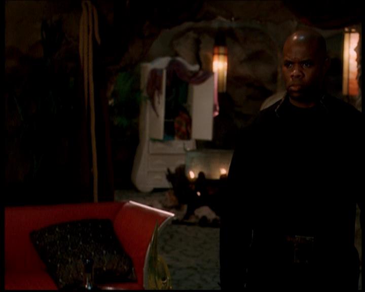 Charmed-Online-dot-719FreakyPhoebe1597.jpg