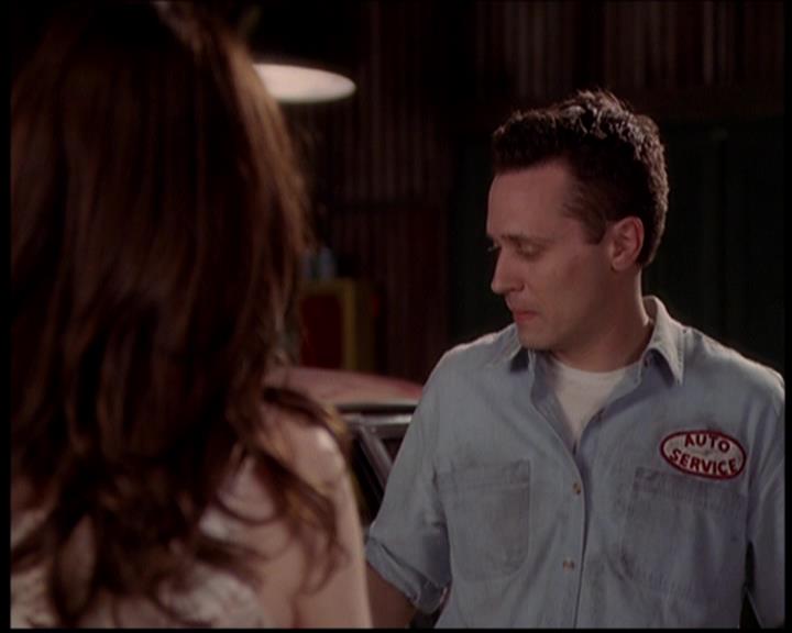 Charmed-Online-dot-719FreakyPhoebe1658.jpg