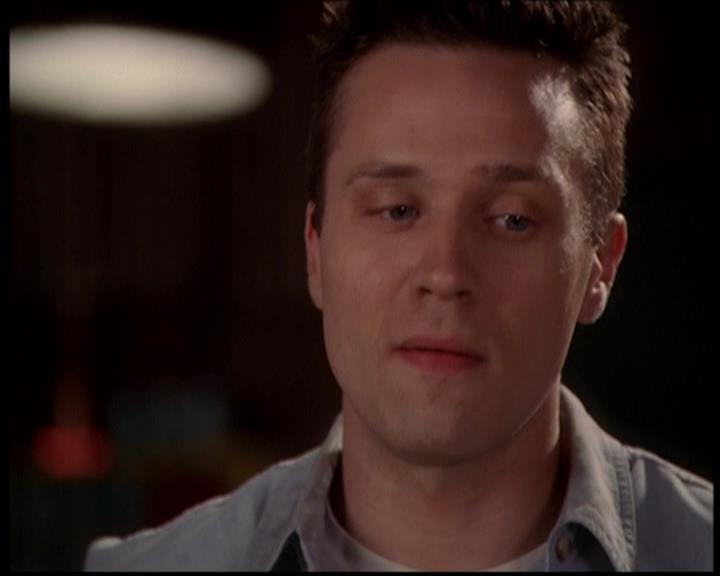 Charmed-Online-dot-719FreakyPhoebe1662.jpg
