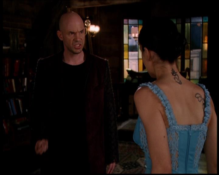 Charmed-Online-dot-719FreakyPhoebe1778.jpg