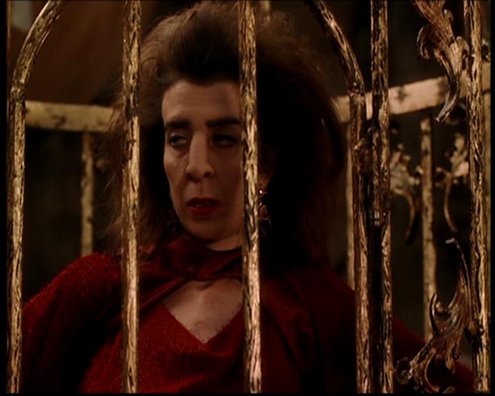 Charmed-Online-dot-719FreakyPhoebe1824.jpg