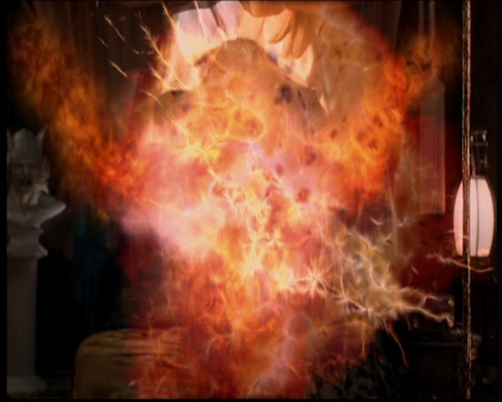 Charmed-Online-dot-719FreakyPhoebe1868.jpg