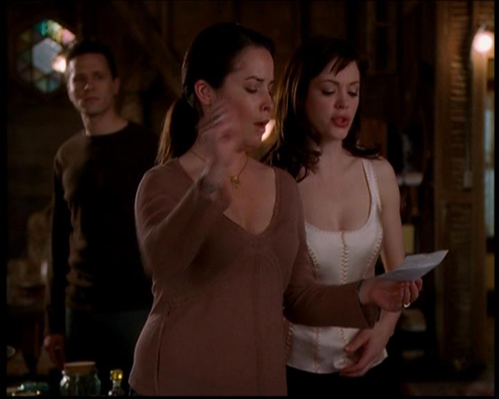 Charmed-Online-dot-719FreakyPhoebe2003.jpg