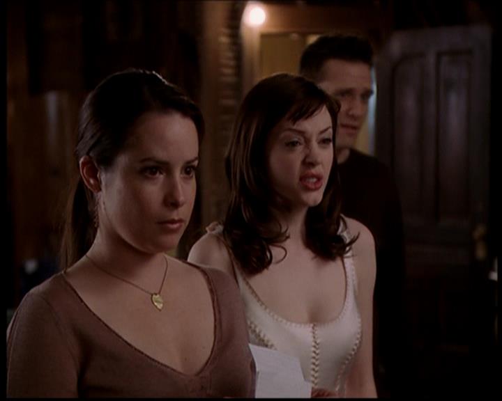 Charmed-Online-dot-719FreakyPhoebe2029.jpg