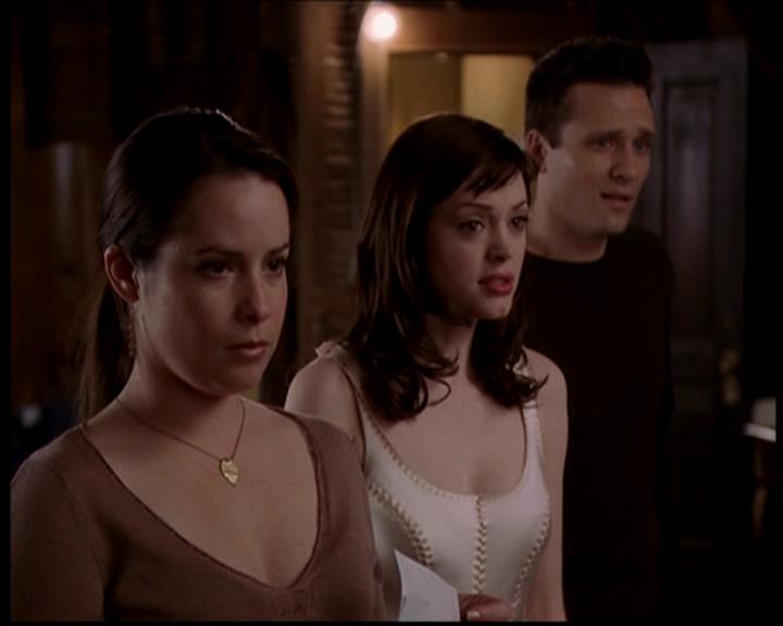Charmed-Online-dot-719FreakyPhoebe2030.jpg