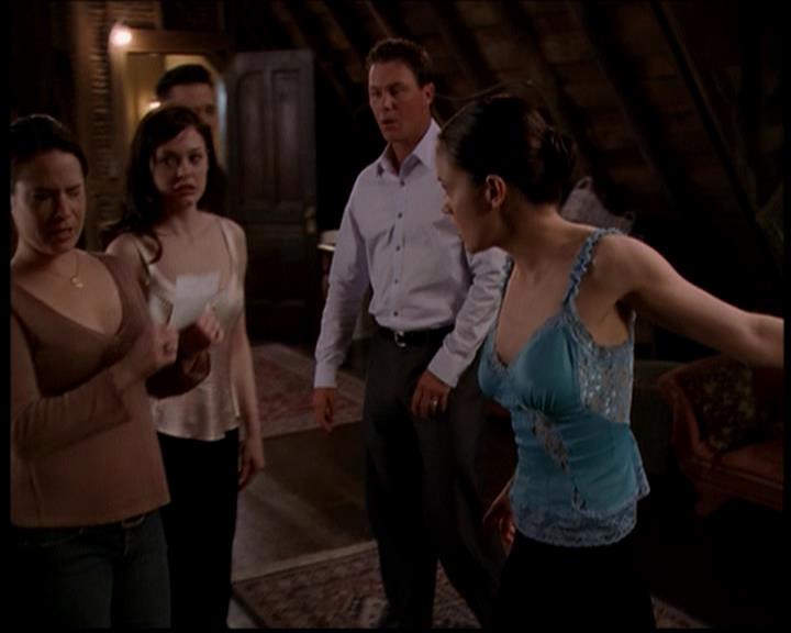 Charmed-Online-dot-719FreakyPhoebe2033.jpg