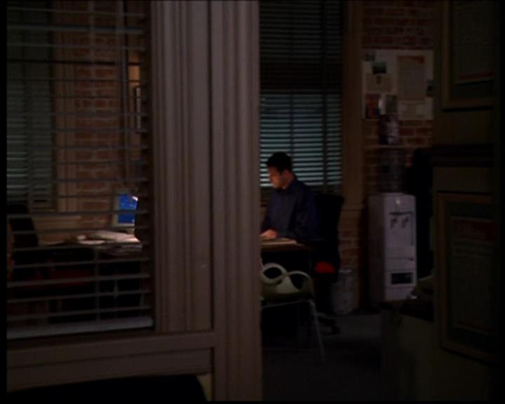 Charmed-Online-dot-719FreakyPhoebe2066.jpg