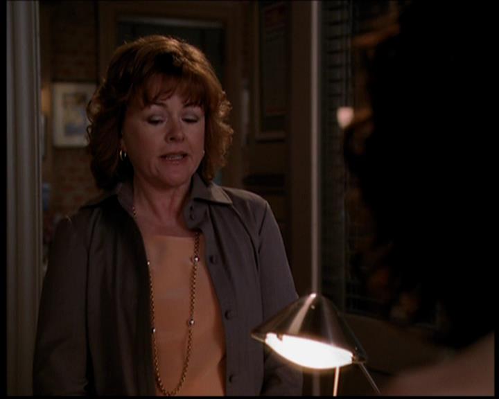 Charmed-Online-dot-719FreakyPhoebe2073.jpg