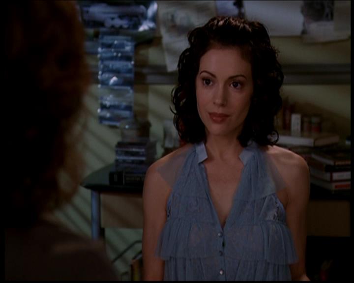 Charmed-Online-dot-719FreakyPhoebe2075.jpg