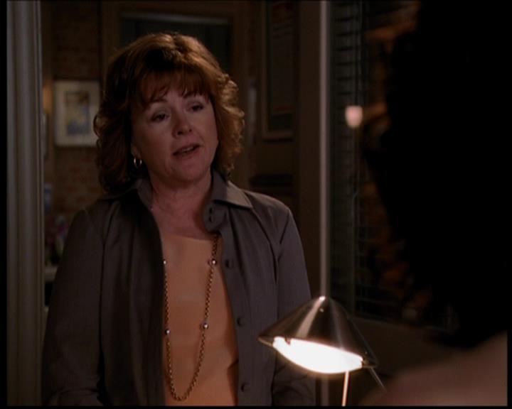 Charmed-Online-dot-719FreakyPhoebe2076.jpg
