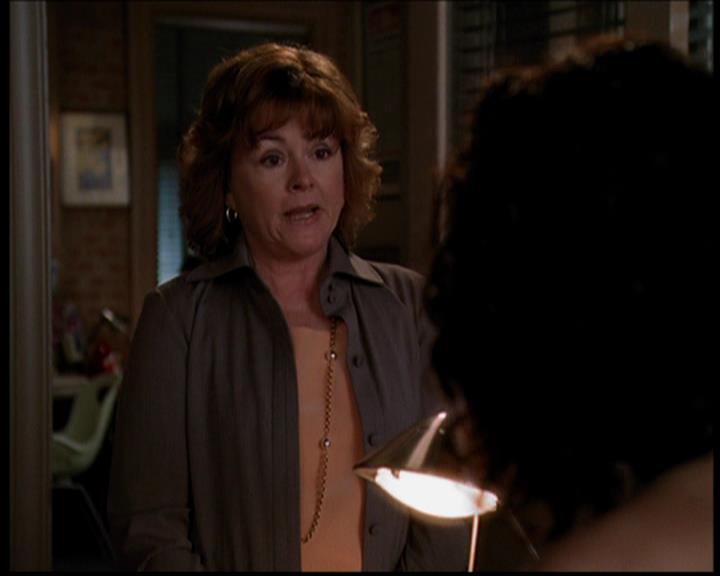 Charmed-Online-dot-719FreakyPhoebe2080.jpg