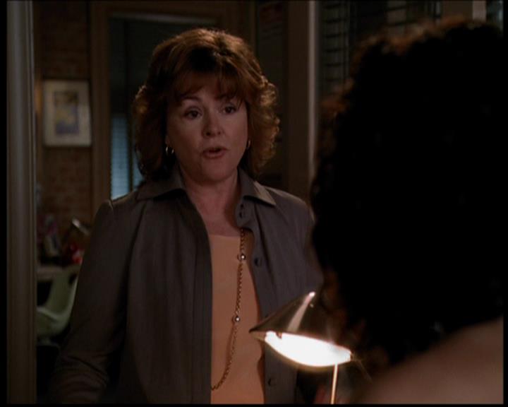 Charmed-Online-dot-719FreakyPhoebe2081.jpg