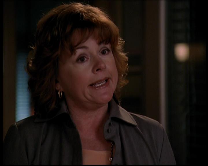 Charmed-Online-dot-719FreakyPhoebe2099.jpg