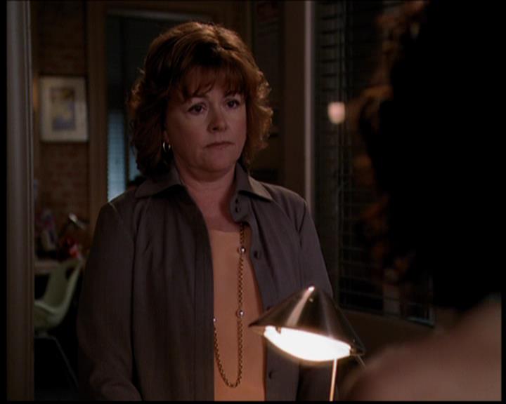 Charmed-Online-dot-719FreakyPhoebe2115.jpg