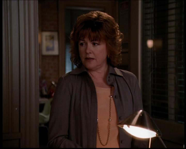 Charmed-Online-dot-719FreakyPhoebe2122.jpg