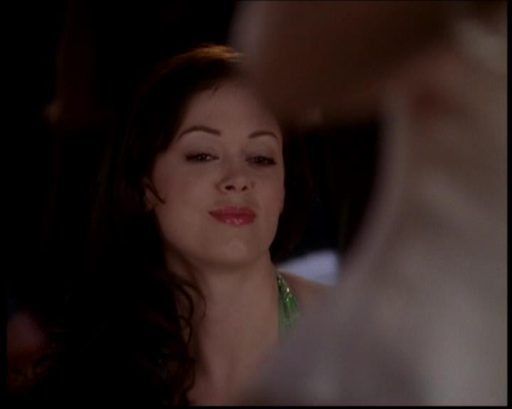 Charmed-Online-dot-719FreakyPhoebe2164.jpg
